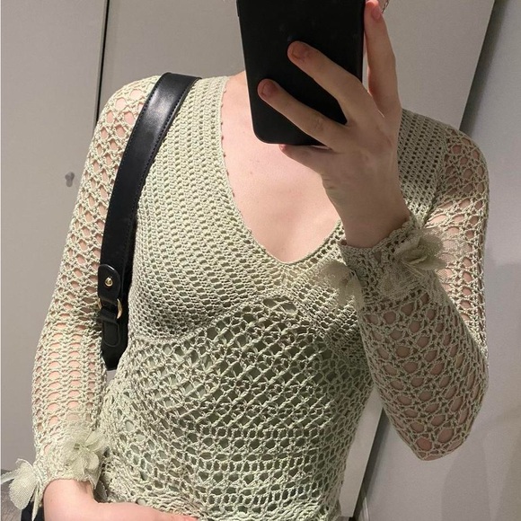 Gorgeous Very Vera green Crochet top - Picture 4 of 6